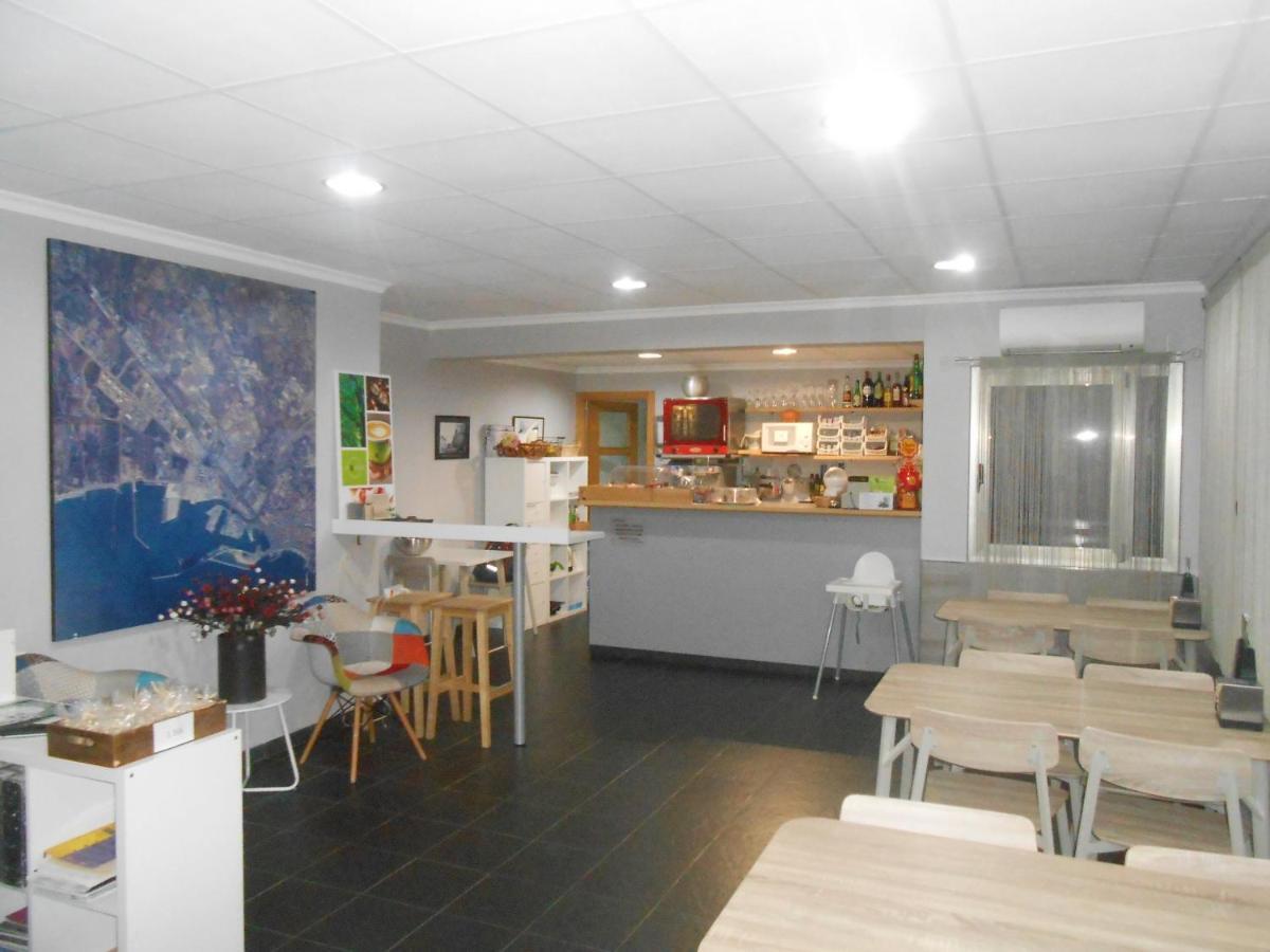 Hostal El Callejon Таррагона Экстерьер фото