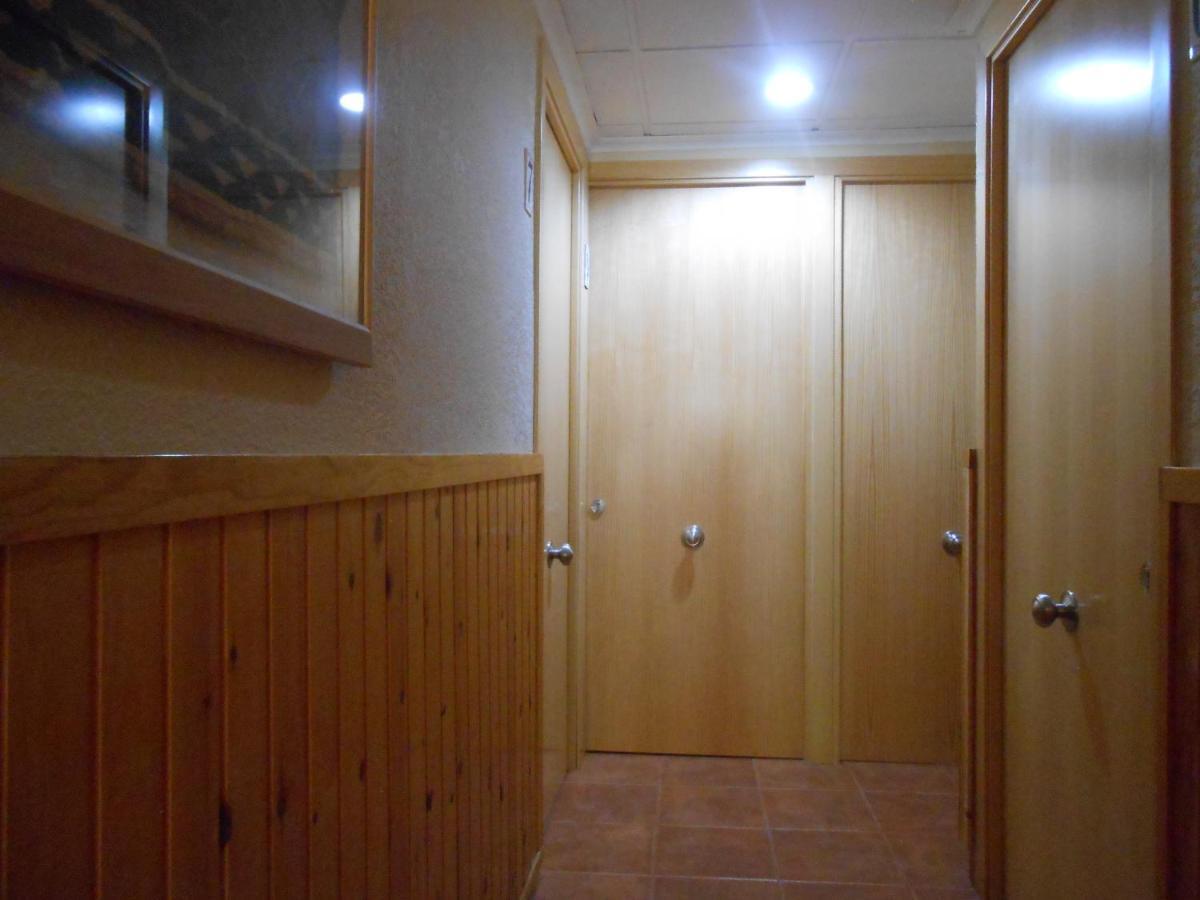 Hostal El Callejon Таррагона Экстерьер фото